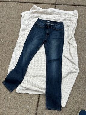 Nine Planet Dark Blue Straight-Leg Women's Jeans